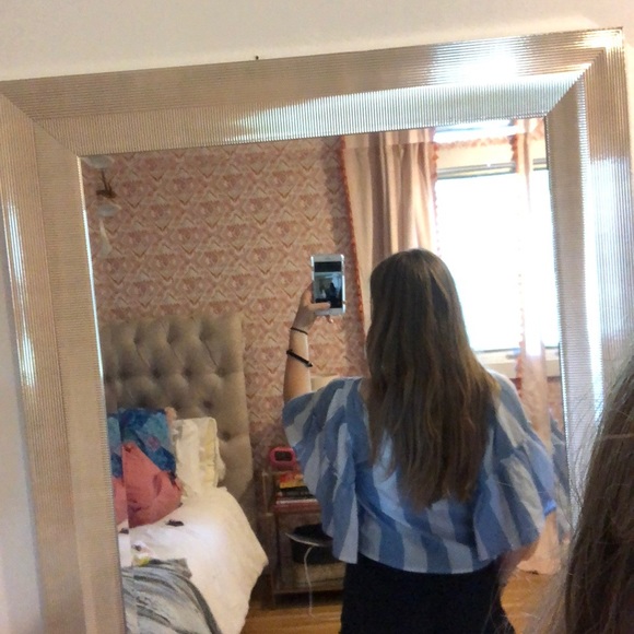 American Eagle white and blue striped blouse - Picture 3 of 4